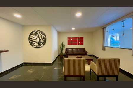 Apartamento à venda com 117m², 3 quartos e 2 vagas Apartamento à venda com 117m², 3 quartos e 2 vagasHall de entrada