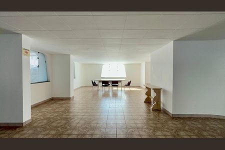 Apartamento à venda com 117m², 3 quartos e 2 vagas Apartamento à venda com 117m², 3 quartos e 2 vagasSalão de Festas