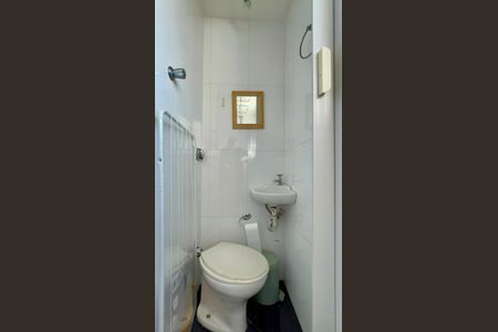 Apartamento à venda com 117m², 3 quartos e 2 vagas Apartamento à venda com 117m², 3 quartos e 2 vagasBanheiro de serviço