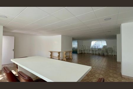 Apartamento à venda com 117m², 3 quartos e 2 vagas Apartamento à venda com 117m², 3 quartos e 2 vagasSalão de Festas