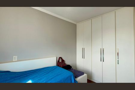 Apartamento à venda com 117m², 3 quartos e 2 vagas Apartamento à venda com 117m², 3 quartos e 2 vagasQuarto 1