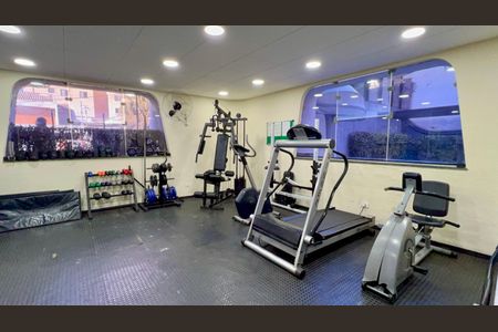 Apartamento à venda com 117m², 3 quartos e 2 vagas Apartamento à venda com 117m², 3 quartos e 2 vagasAcademia