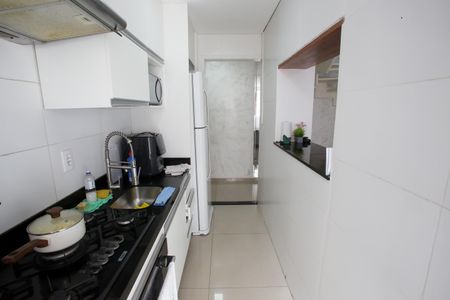 Apartamento à venda com 100m², 2 quartos e 2 vagasCozinha
