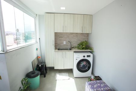 Apartamento à venda com 100m², 2 quartos e 2 vagasÁrea de Serviço