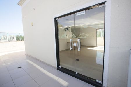 Apartamento à venda com 100m², 2 quartos e 2 vagasÁrea comum - Salão de festas