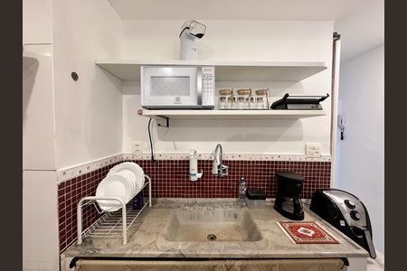 Studio à venda com 27m², 1 quarto e sem vaga