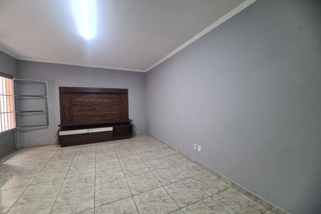 Sala de casa para alugar com 3 quartos, 150m² em Capão do Embira, São Paulo