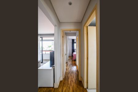 Apartamento à venda com 84m², 2 quartos e 1 vaga Apartamento à venda com 84m², 2 quartos e 1 vagaCorredor