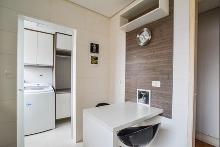 Apartamento à venda com 84m², 2 quartos e 1 vaga Apartamento à venda com 84m², 2 quartos e 1 vagaCozinha