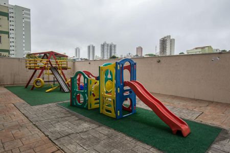 Apartamento à venda com 84m², 2 quartos e 1 vaga Apartamento à venda com 84m², 2 quartos e 1 vagaÁrea comum - Playground