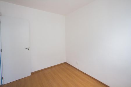 Quarto 1 de apartamento para alugar com 2 quartos, 42m² em Parque Maria Helena, São Paulo