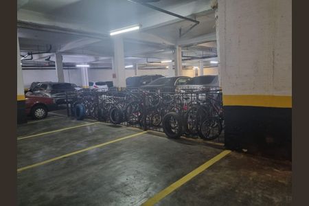 Apartamento para alugar com 120m², 4 quartos e 1 vaga Apartamento para alugar com 120m², 4 quartos e 1 vagaGaragem