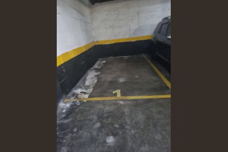 Apartamento para alugar com 120m², 4 quartos e 1 vaga Apartamento para alugar com 120m², 4 quartos e 1 vagaGaragem