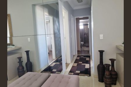 Apartamento para alugar com 120m², 4 quartos e 1 vaga Apartamento para alugar com 120m², 4 quartos e 1 vagaCorredor