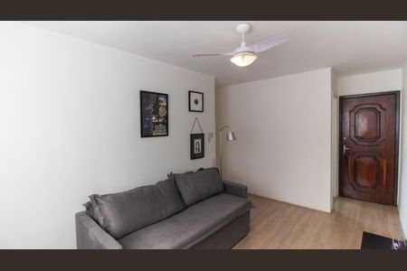 Sala de apartamento para alugar com 2 quartos, 65m² em Santa Rosa, Niterói