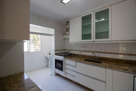 Cozinha de casa à venda com 3 quartos, 150m² em Rio Pequeno, São Paulo