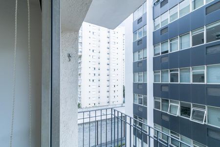 Varanda de apartamento à venda com 2 quartos, 68m² em Vila Nova Conceição, São Paulo