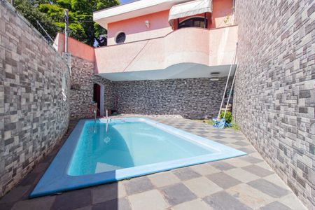 Casa à venda com 140m², 3 quartos e 4 vagasÁrea comum