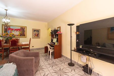 Casa à venda com 140m², 3 quartos e 4 vagasSala