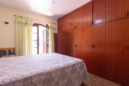 Casa à venda com 140m², 3 quartos e 4 vagasSuíte 1