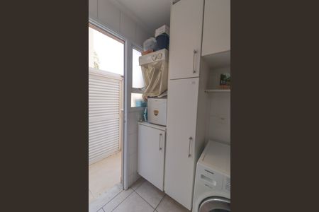 Casa de condomínio à venda com 190m², 4 quartos e 5 vagas