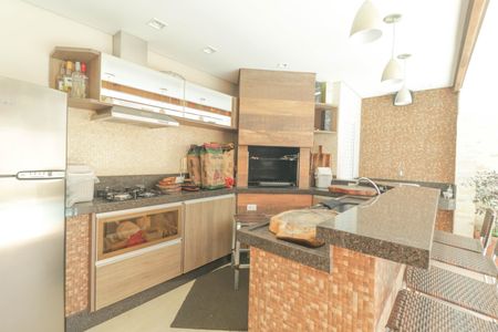 Casa de condomínio à venda com 190m², 4 quartos e 5 vagas