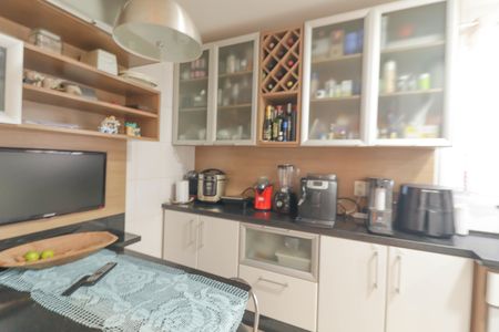 Casa de condomínio à venda com 190m², 4 quartos e 5 vagas