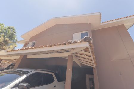 Casa de condomínio à venda com 190m², 4 quartos e 5 vagas