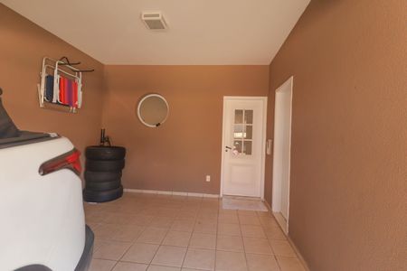 Casa de condomínio à venda com 190m², 4 quartos e 5 vagas