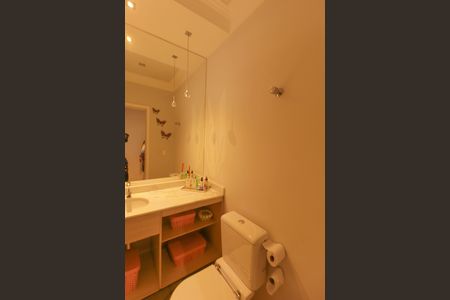 Casa de condomínio à venda com 190m², 4 quartos e 5 vagas