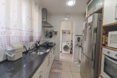 Casa de condomínio à venda com 190m², 4 quartos e 5 vagas