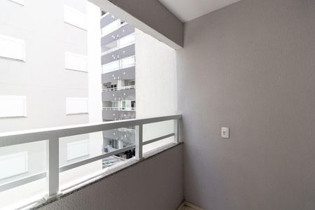 Apartamento para alugar com 40m², 2 quartos e 1 vaga Apartamento para alugar com 40m², 2 quartos e 1 vagaVaranda e Área de Serviço