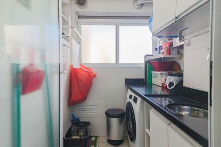 Apartamento à venda com 60m², 3 quartos e 1 vaga Apartamento à venda com 60m², 3 quartos e 1 vagaCozinha e Área de Serviço