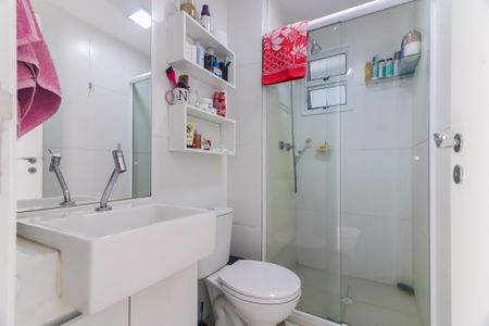 Apartamento à venda com 60m², 3 quartos e 1 vaga Apartamento à venda com 60m², 3 quartos e 1 vagaBanheiro Social