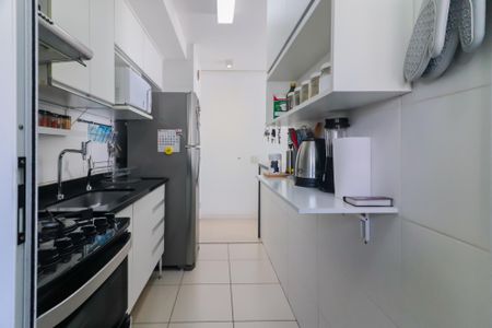 Apartamento à venda com 60m², 3 quartos e 1 vaga Apartamento à venda com 60m², 3 quartos e 1 vagaCozinha e Área de Serviço
