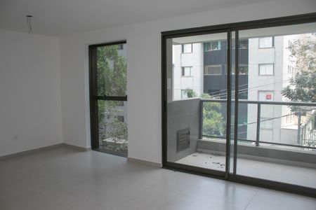 Apartamento à venda com 74m², 2 quartos e 2 vagasSala