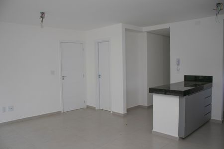 Apartamento à venda com 74m², 2 quartos e 2 vagasSala