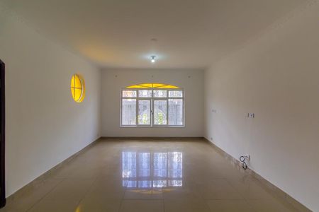 Casa à venda com 336m², 4 quartos e 3 vagasSala