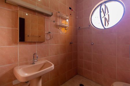 Casa à venda com 336m², 4 quartos e 3 vagasBanheiro 3