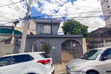 Casa à venda com 336m², 4 quartos e 3 vagasFachada
