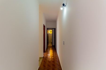 Casa à venda com 336m², 4 quartos e 3 vagasCorredor