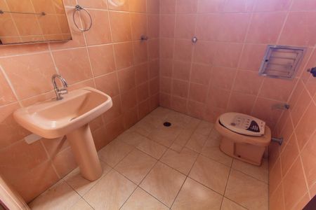 Casa à venda com 336m², 4 quartos e 3 vagasBanheiro 3