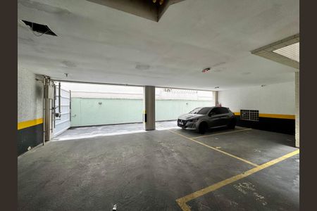 Apartamento à venda com 108m², 3 quartos e 2 vagas Apartamento à venda com 108m², 3 quartos e 2 vagasÁrea Comum