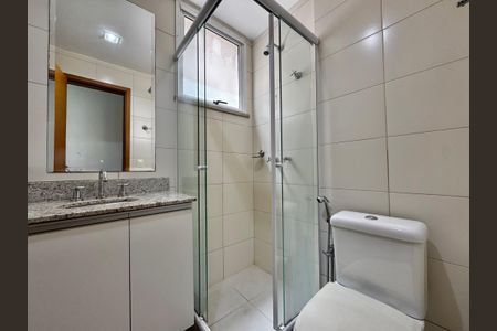 Apartamento à venda com 108m², 3 quartos e 2 vagas Apartamento à venda com 108m², 3 quartos e 2 vagasSuíte 1 - Banheiro