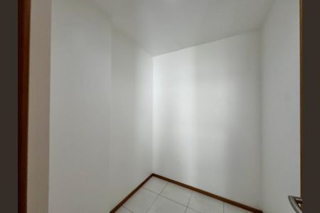 Apartamento à venda com 108m², 3 quartos e 2 vagas Apartamento à venda com 108m², 3 quartos e 2 vagasCozinha e Área de Serviço - Quarto