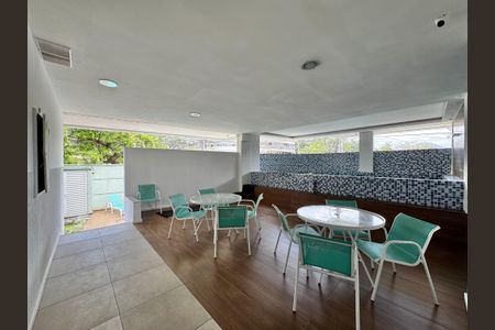 Apartamento à venda com 108m², 3 quartos e 2 vagas Apartamento à venda com 108m², 3 quartos e 2 vagasÁrea Comum