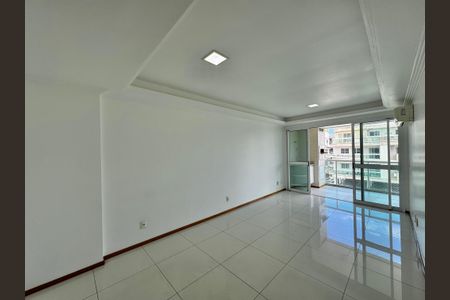 Sala de apartamento à venda com 3 quartos, 108m² em Recreio dos Bandeirantes, Rio de Janeiro