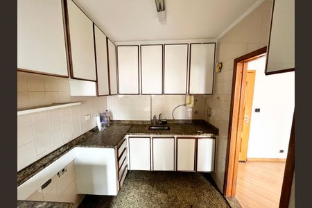 Apartamento à venda com 77m², 3 quartos e 2 vagas Apartamento à venda com 77m², 3 quartos e 2 vagasCozinha