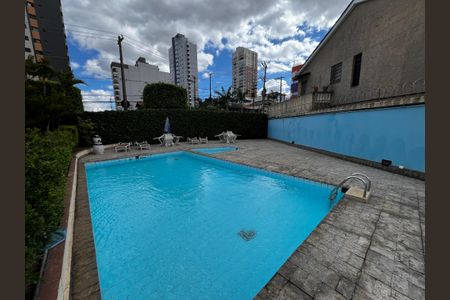 Apartamento à venda com 77m², 3 quartos e 2 vagas Apartamento à venda com 77m², 3 quartos e 2 vagasÁrea comum - Piscina