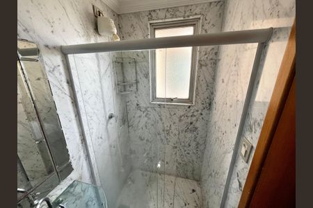 Apartamento à venda com 77m², 3 quartos e 2 vagas Apartamento à venda com 77m², 3 quartos e 2 vagasBanheiro da Suíte